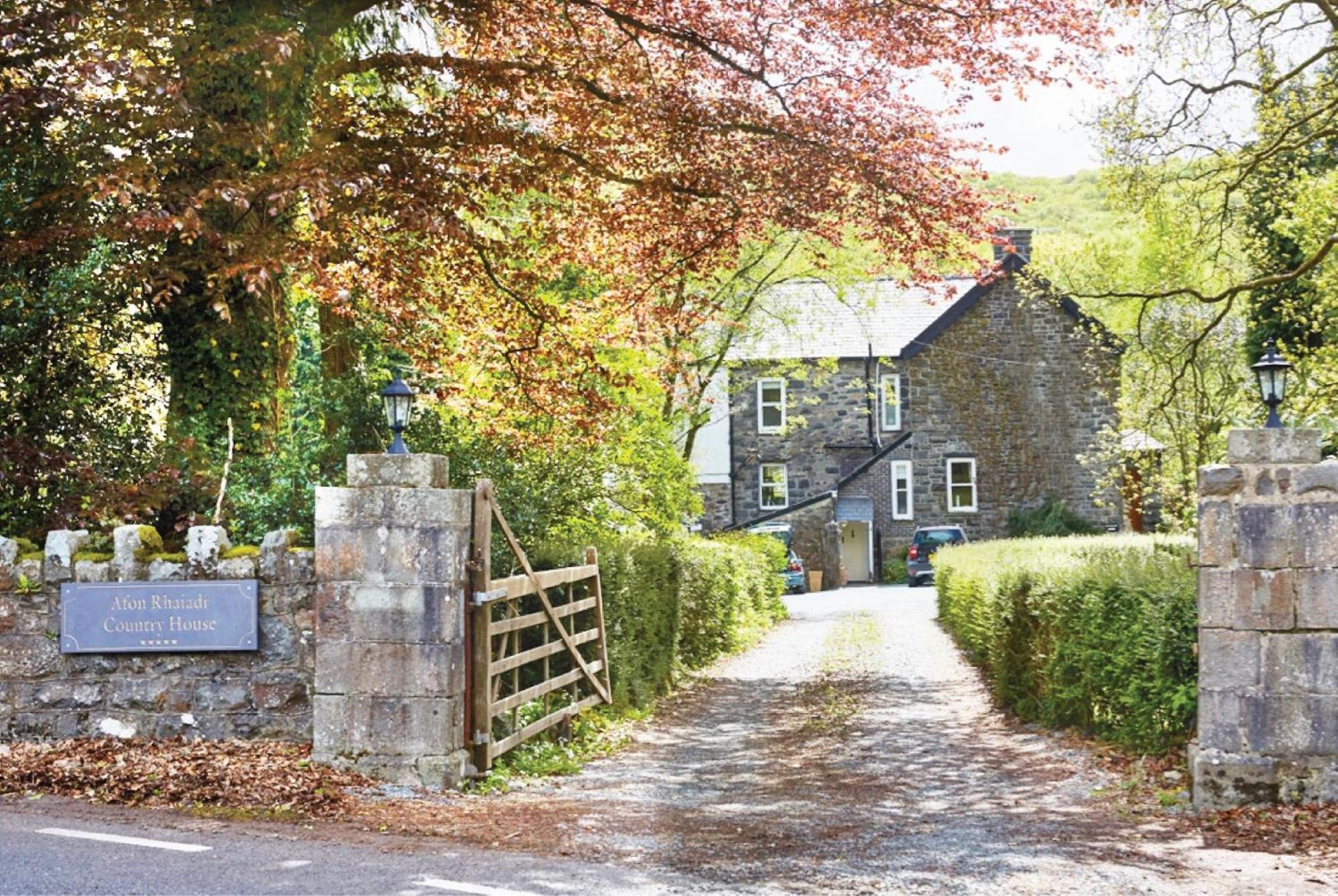 Afon Rhaiadr Country House Долгеллау Экстерьер фото